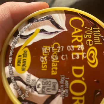 Getir Üzerinden Sipariş Edilen Dondurmanın İçinde Plastik Parçalar