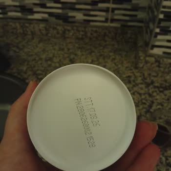 Şok Markette Satın Alınan Sek Protein Quark Ürünlerinin Şişmesi Ve Bozulması