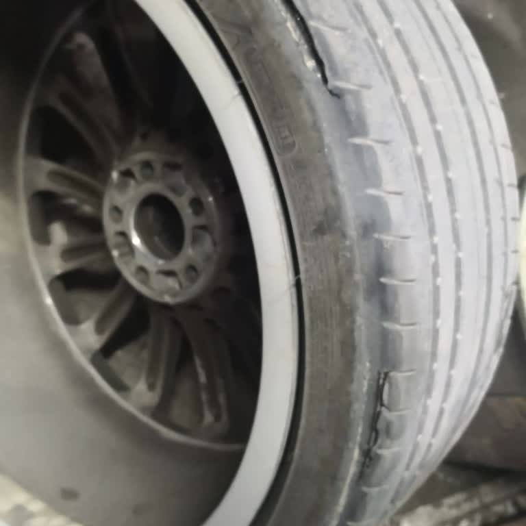 Goodyear Run Flat Lastiklerde İç Yanal Açılma Ve Tel Çıkması Güvenlik Riskine Dönüştü