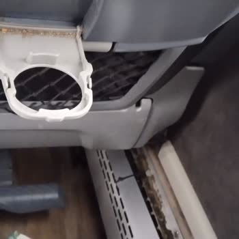 Metro Turizm’in Kirli Otobüsü Çocuğumuzun Sağlığını Tehlikeye Soktu