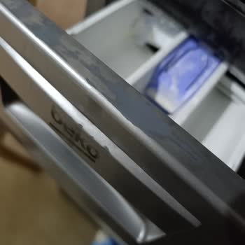 Beko Çamaşır Makinesindeki Kararmalar Ve Gürültü İçin Garanti Değişim Talebi