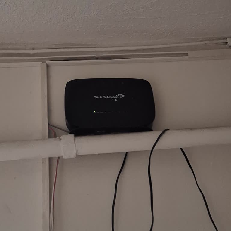 Sürekli Kesilen İnternet Ve Çözüm Sunmayan Müşteri Hizmetleri