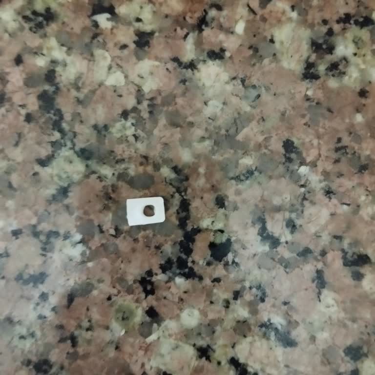 Pepsi Şişesinde Plastik Parça Çıktı: Sağlık Endişesi