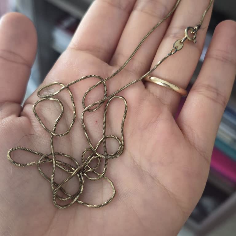 Luzzo Jewellery Zafer Plaza'da Kararan Kolye Ve Garantisiz Çözüm