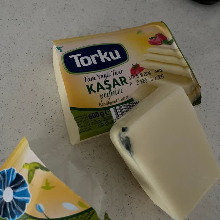 A101 Şubesinde Torku Kaşar Peynirinde Küf Görüldü, İade Kabul Edilmedi
