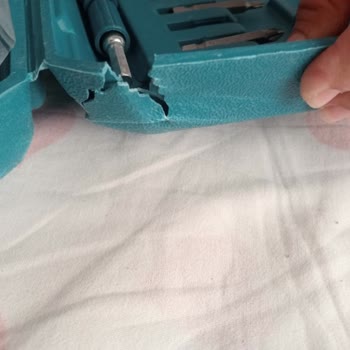 Menemen Şubesinde Hasarlı Kargo Teslimatı Ve İlgisiz Servis