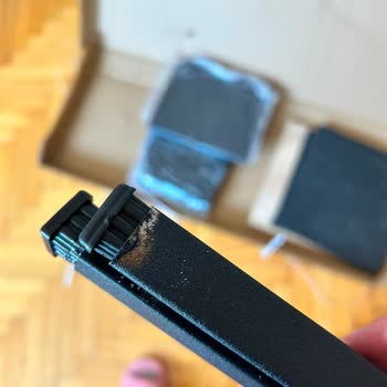 Paslı Ve Eksik Parçalı Banyo Dolabı Şikayeti