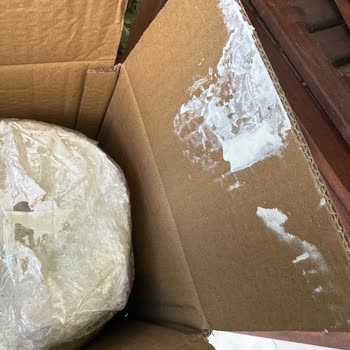 Hepsiburada'dan Gelen Boya Kutusu Aktı, Kullanılamaz Ve Müşteri Hizmetleri Çözüm Sunmuyor