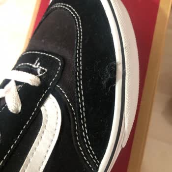 Vans Ayakkabısında Kısa Sürede Kenar Açılması Ve Mağaza Reddi