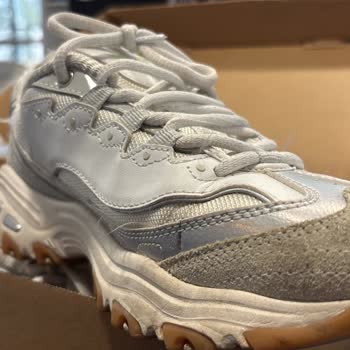 Skechers D'Lites Dazzling Shine Ayakkabısında Erken Tüylenme Ve Garanti Reddi