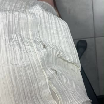 Şehrimoda Butik'te Satın Alınan Pantolonun Dikiş Hatası Ve Değişim İhmaline Karşı Şikayet