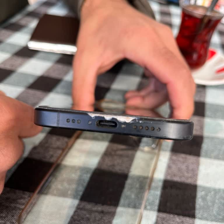 Kısa Sürede Boya Dökülen İPhone 16’da 37 Bin TL Ücret Talebi