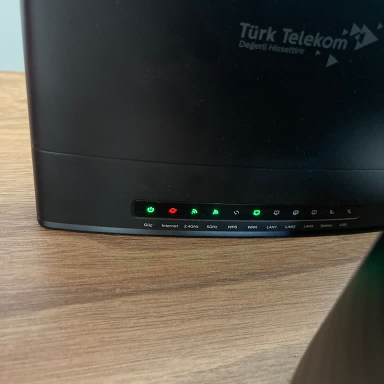 İki Ay Geciken Bağlantı Ve 15 Gün Çözüm Bekleyen İnternet Kesintisi