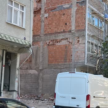 Fiber Kabloları Kopuk, 16 Aramaya Rağmen Teknik Ekip Gelmedi Ve İnternet Kesintisi İadesi Talep