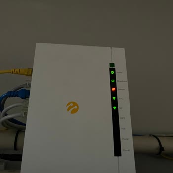 Fiber Kabloları Kopuk, 16 Aramaya Rağmen Teknik Ekip Gelmedi Ve İnternet Kesintisi İadesi Talep