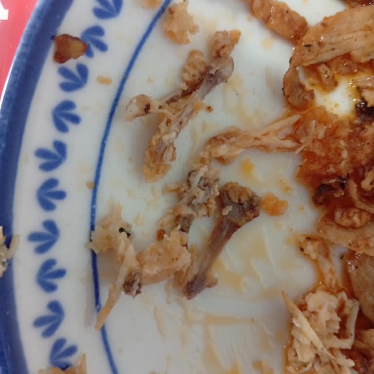 BİM Şubesinde Satın Alınan Paketli Tavuk Dönerde Kemik Parçaları Çıktı