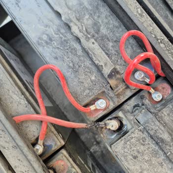 Akü Arızası Ve Kasa Çürüğü Nedeniyle Kullanılamaz Elektrikli Motor