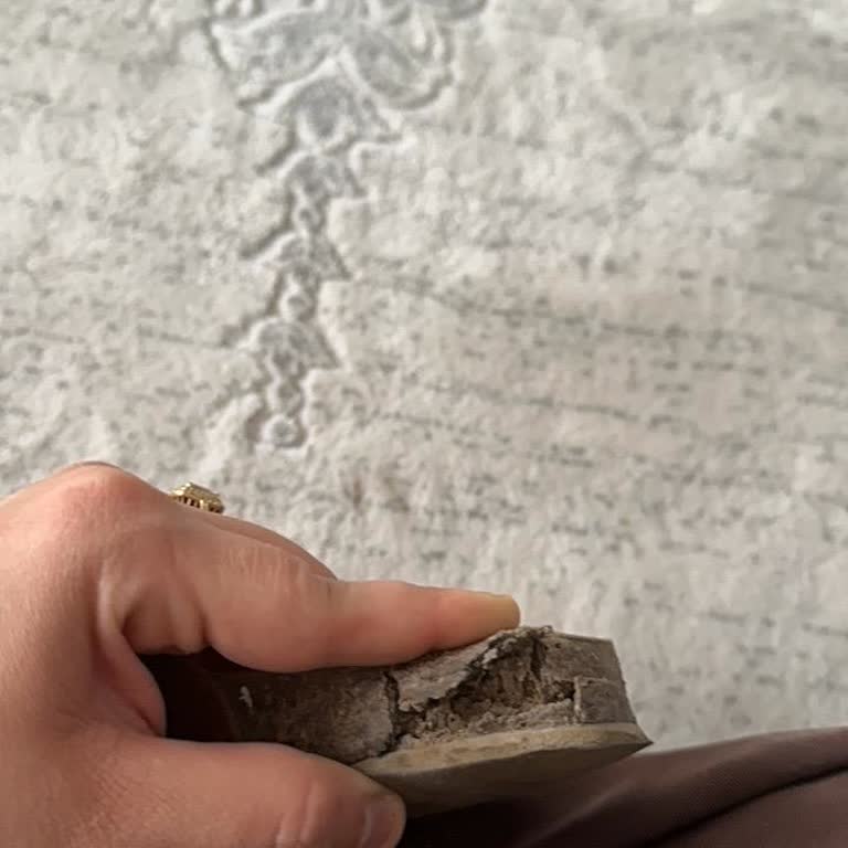 FLO Terliğinin Alt Tabanı 6 Ayda Yırtıldı, Ücretsiz Değişim Talep Ediyorum