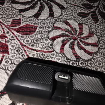 Spigen Powerbank Aşırı Isınma Ve Kırılan Şarj Yuvası Garanti Kapsamı Dışında