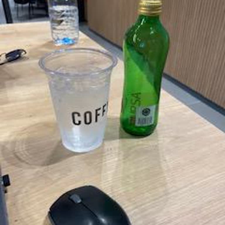 Kırşehir Coffy Şubesinde Buzlu Bardak Ücretine İtiraz