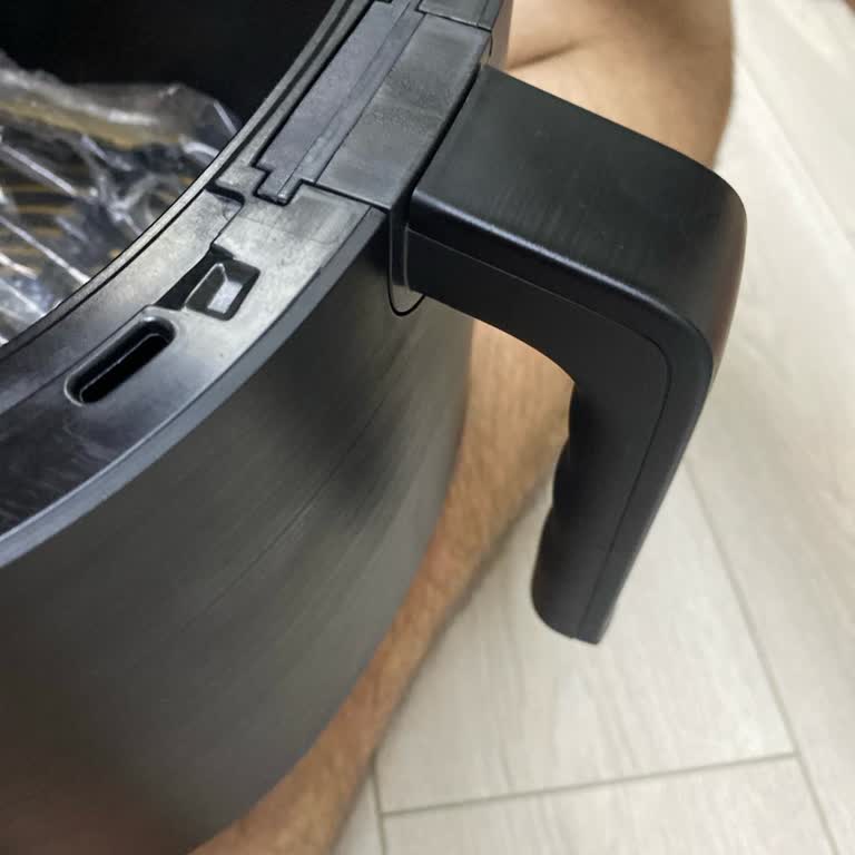 Kapağı Kapanmayan Ve Sapı Çatlatılan Ürün İçin İade Reddi Ve Servis Sorunu