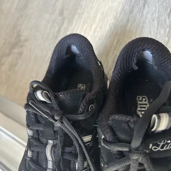 Skechers Ayakkabısının Kısa Sürede Yırtılması Ve Mağaza Tarafından Kullanıcı Hatası İddiası