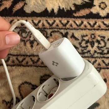 Garanti Kapsamındaki Şarj Adaptöründe Tekrar Eden Arıza Ve Açıklama Eksikliği