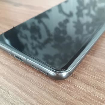 Media Markt’ta Huawei P60 Pro’ya Yanlış Ekran Koruyucu Uygulaması