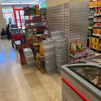 Soğuk Zincir Dolapları Çalışmıyor Ve Yoğurtta Kıl Çıktı