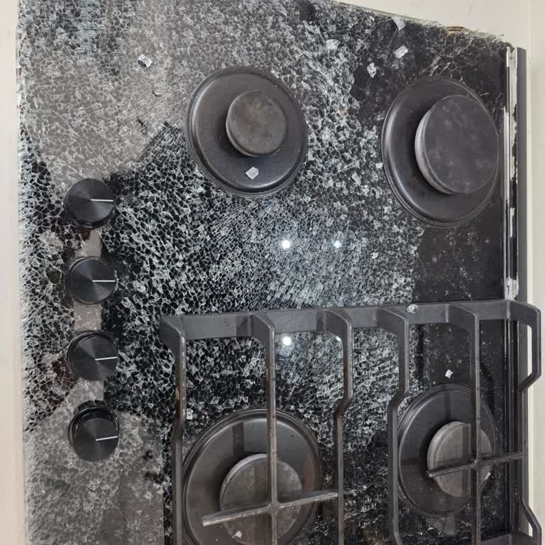 Samsung Cam Ankastre Ocağın Ani Patlaması Çocukları Korkuttu Ve Ücretsiz Değişim Talebi Reddedildi