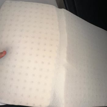 Yıkama Sonrası Çocuk Yastığı Parçalandı Ve Satıcı Çözüm Sunmadı