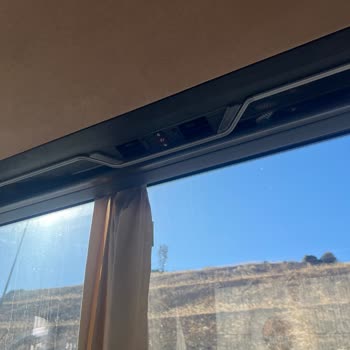 Otobüs Temizliğinde Yetersizlik Ve Muavinin Saygısız Tutumu