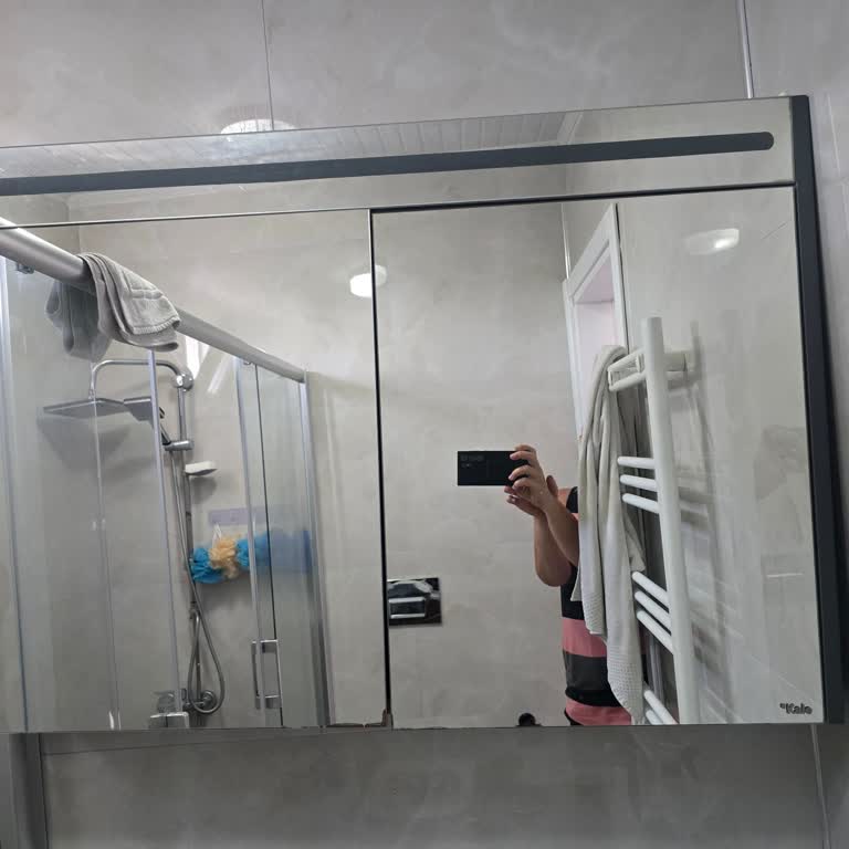 Kale Banyo Dolabında Sorun