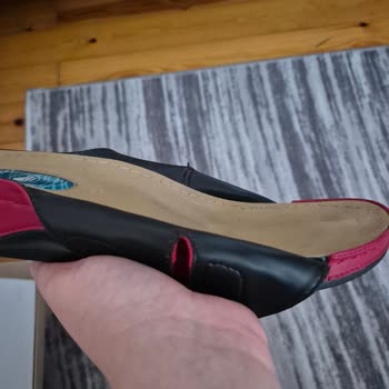 3 Ayda Çöken 3100 TL'lik Terliklerin Garanti Reddi