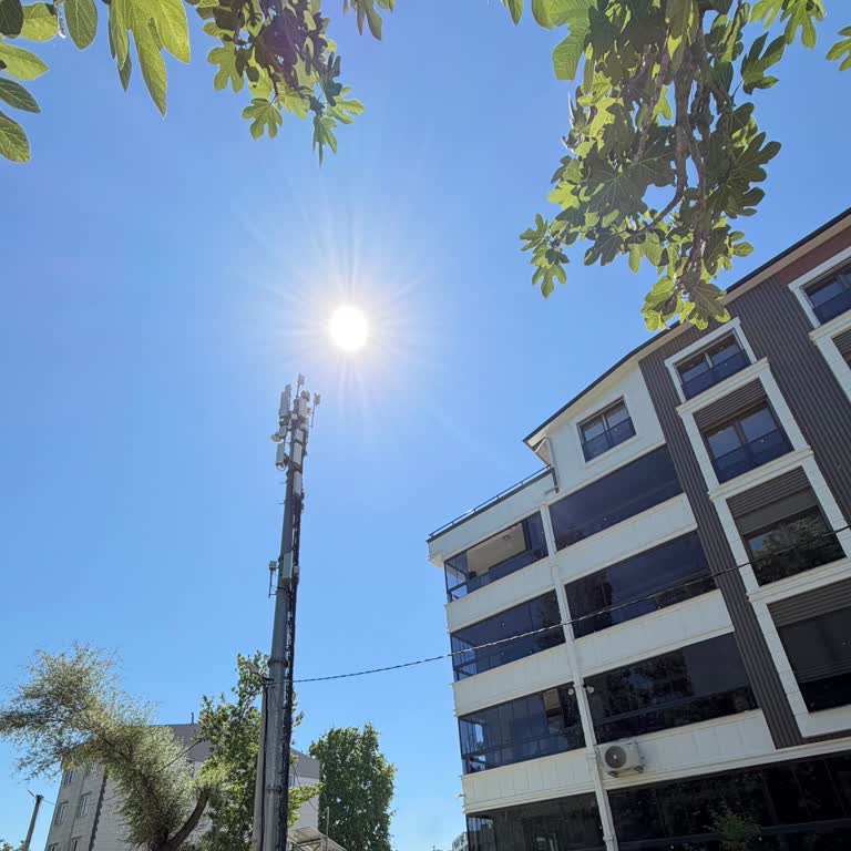 Turkcell Verici Direği Ve Jeneratör Gürültüsü Yaşamı Boğuyor