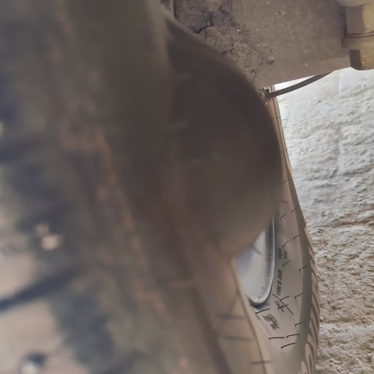 Balon Yapan Hankook Lastiğe Garanti Reddi Ve Güvenlik Endişesi