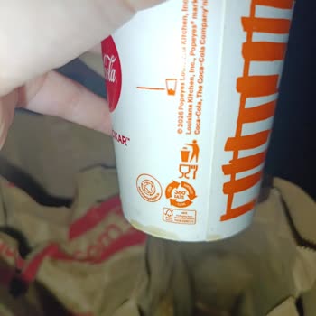Popeyes Siparişlerimde İçecekler Dökülüyor, Pipet Ve Peçete Eksik