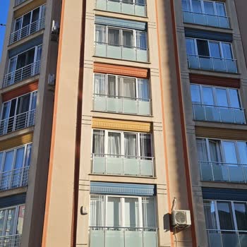 Onaysız Dış Ünite Montajı Ve Boru Deliği Tamiri