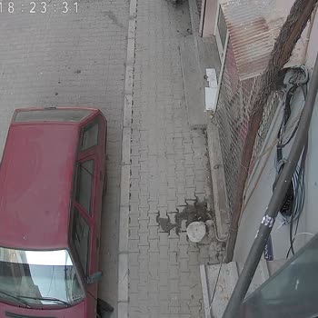 İzin Almadan Dış Cepheye İnternet Kutusu Montajı Şikayeti