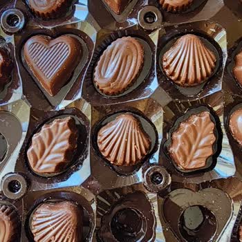 Migros’ta Satın Alınan Bozuk Çikolata İçin Sağlık Şikayetleri Ve İade Talebi