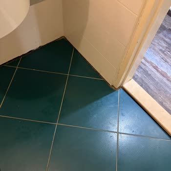 Bodrum Otelinde Küf Kokulu Oda Ve Hiç Telafi Sunulmayan Hizmet