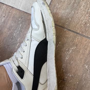 Puma Ayakkabım Dikişleri Açıldı, Garanti Süresi Dolduğu İçin Mağaza Yardım Reddedildi