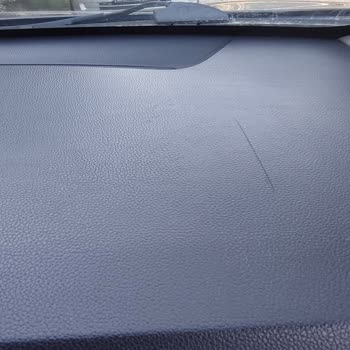 Sağ Ön Koltuk Hava Yastığı Bölgesi Döşemesindeki Çatlak Ve Açılmalar Ücretsiz Onarım Talebi