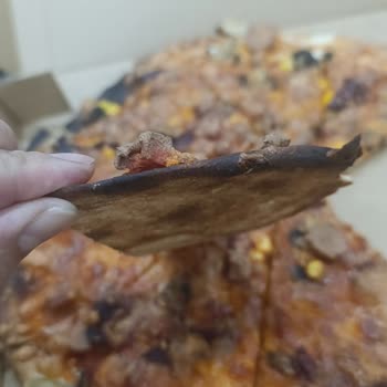 Yanmış Pizza Ve İade Reddi Yemeksepeti Mağduriyeti