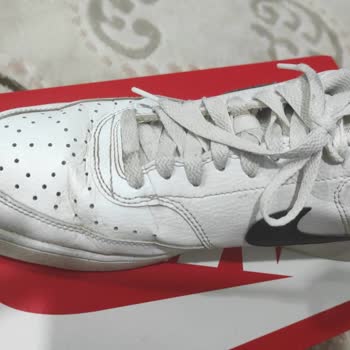 Nike Ayakkabıda Bir Ay Sonra Çatlama Ve Mağaza Çözüm Sunmadı