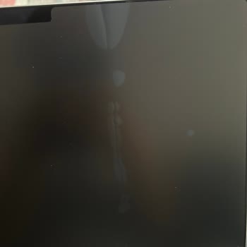 Macbook Pro Ekran Koruyucu Hasarlı Geldi, Değişim Ve İade Talebi