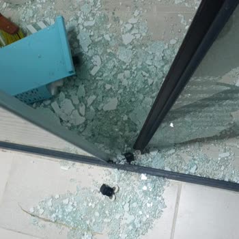 Patlayan Duşakabinin Kullanıcı Hatası Olarak Reddedildi