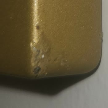 Effe Yapı Dekor'dan Defolu Aynalar Ve Özensiz Paketleme
