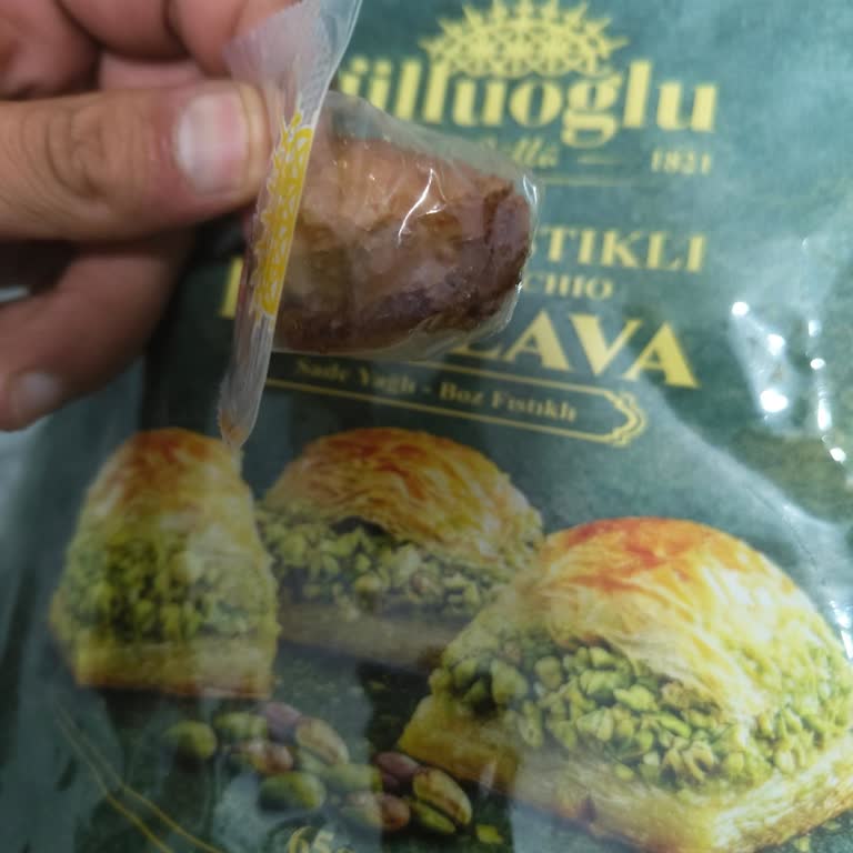 Ambalaj Görseli Yanıltıyor, Baklava İçinde Az Fıstık
