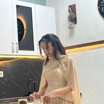 Saç Ve Makyajda İstenilen Stilin Verilmemesi, Kaba Davranış Ve Ücret İadesi Talebi